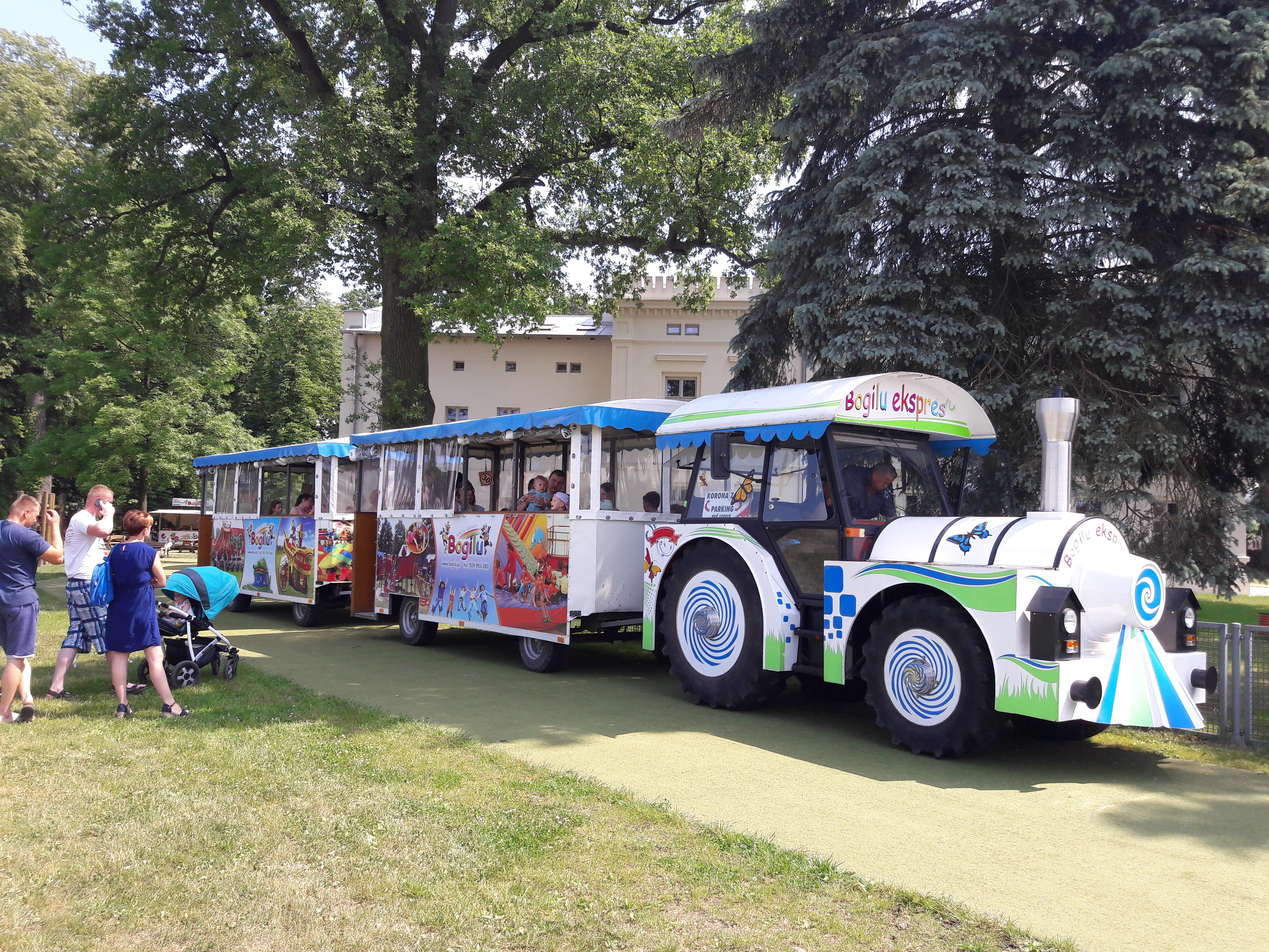 Bogilu kraina zabawy Wioska Bogilu Ekspres